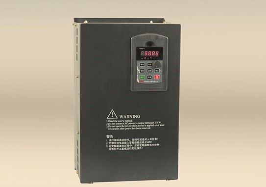 XJMD810通用型變頻器（18.5~30KW）